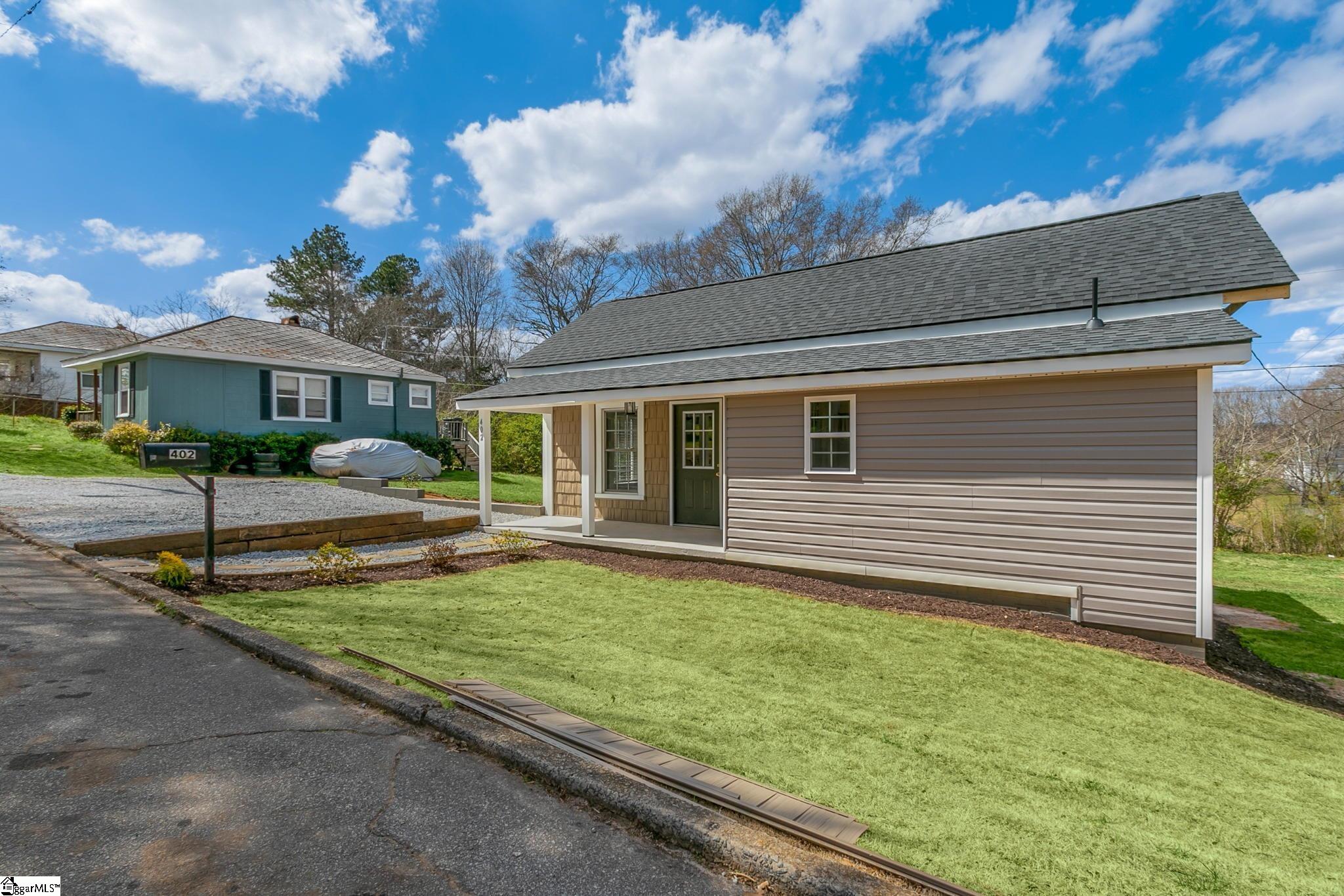 402 Hill Street Easley, SC 29640 - Photo 5 of 35 Gallery Image 5