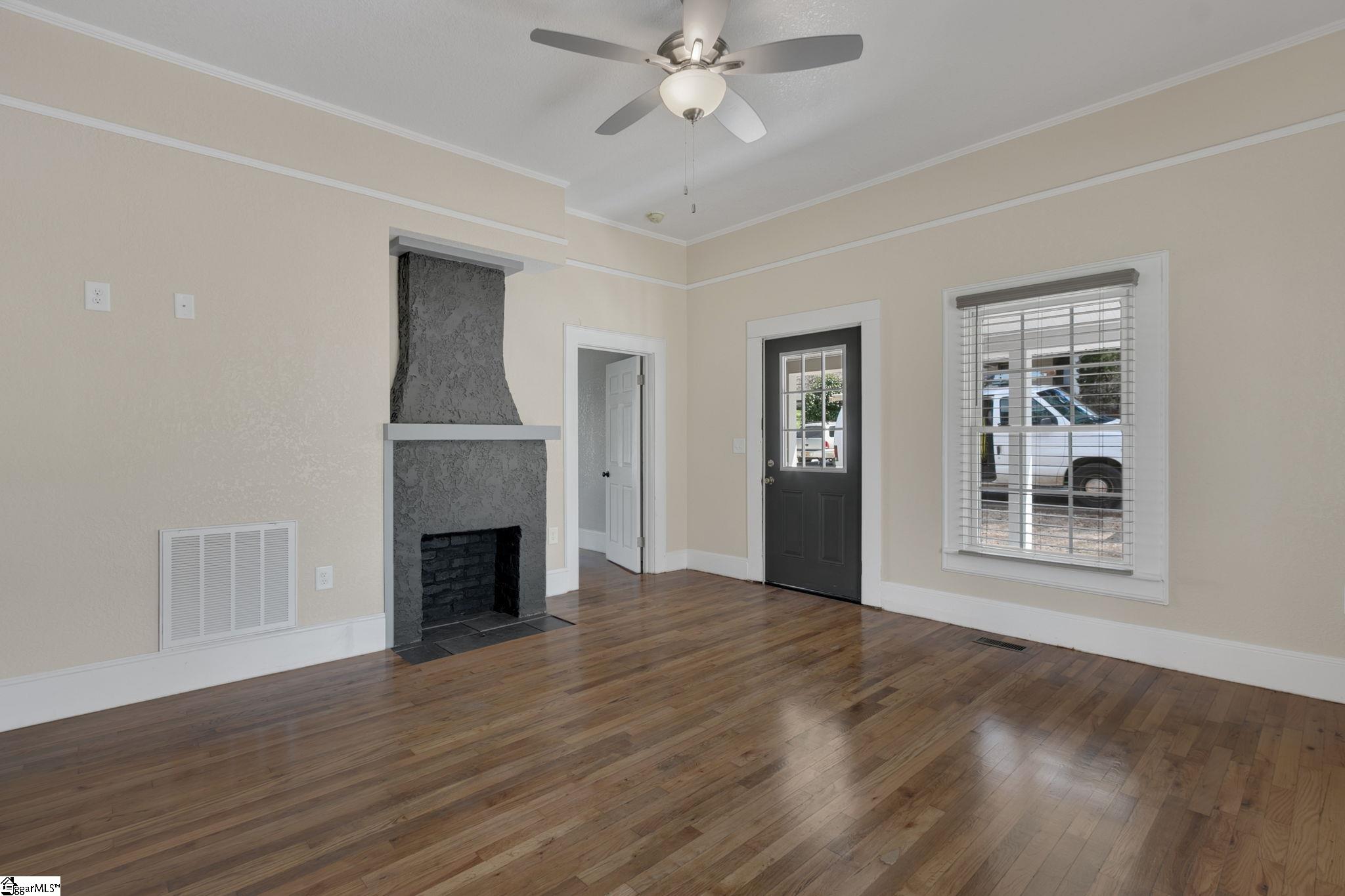 402 Hill Street Easley, SC 29640 - Photo 8 of 35 Gallery Image 8