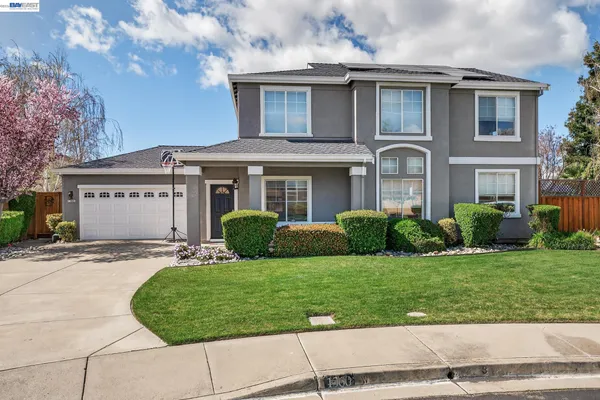 a front view of house with yard