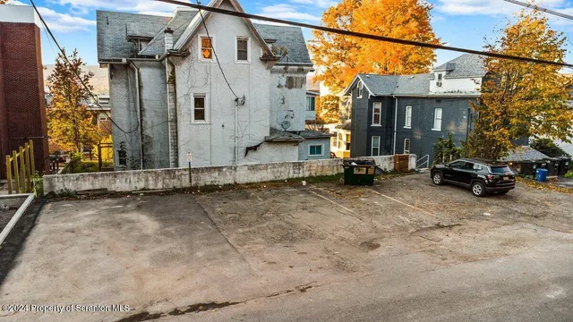 $835,000 | 622 Jefferson Avenue, Scranton, PA 18510