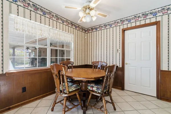 $499,000 | 211 Shenandoah Drive, Shenandoah, TX 77381