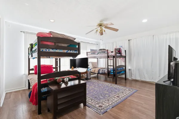 $499,000 | 211 Shenandoah Drive, Shenandoah, TX 77381