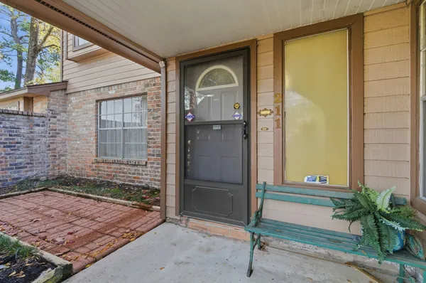 $499,000 | 211 Shenandoah Drive, Shenandoah, TX 77381