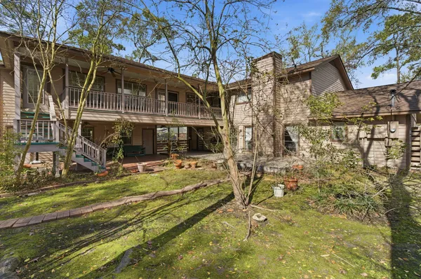 $499,000 | 211 Shenandoah Drive, Shenandoah, TX 77381