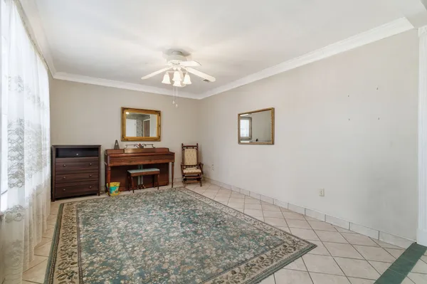 $499,000 | 211 Shenandoah Drive, Shenandoah, TX 77381