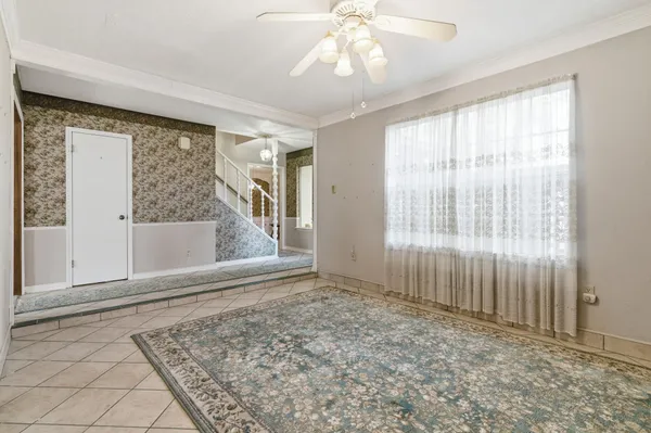 $499,000 | 211 Shenandoah Drive, Shenandoah, TX 77381