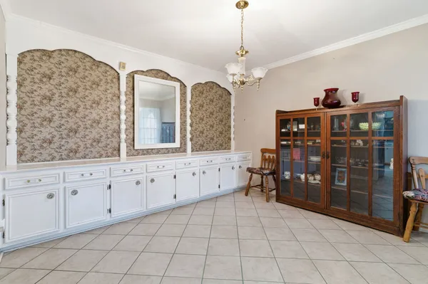 $499,000 | 211 Shenandoah Drive, Shenandoah, TX 77381