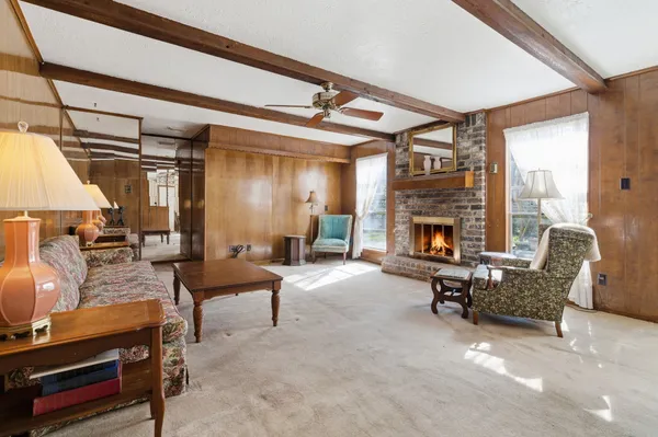 $499,000 | 211 Shenandoah Drive, Shenandoah, TX 77381