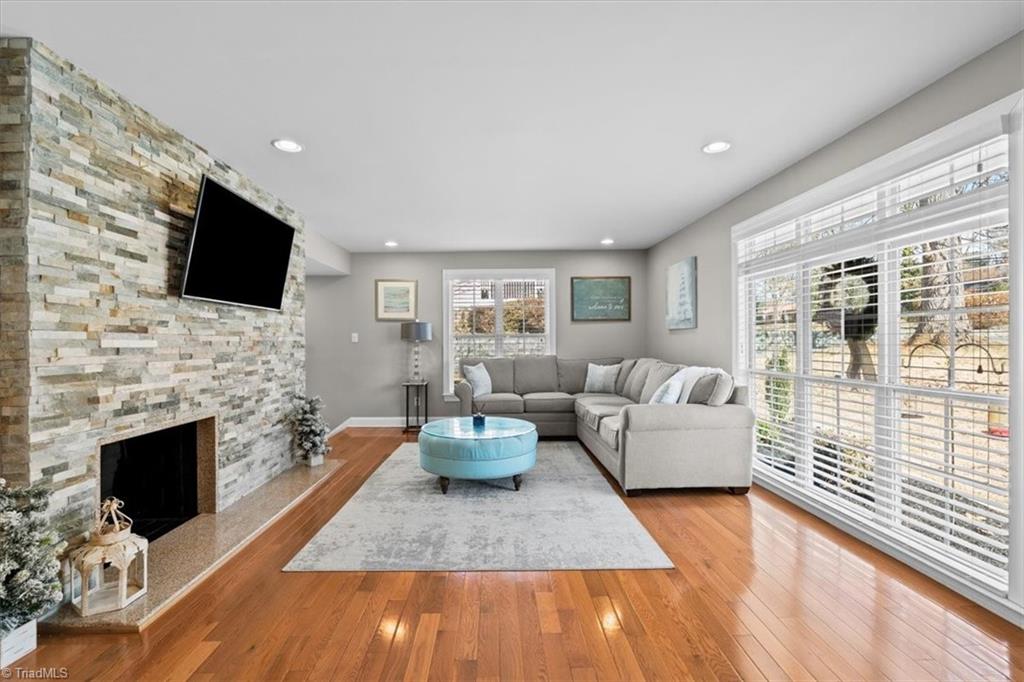 119 Hillcrest Road Thomasville, NC 27360 - Photo 6 of 50