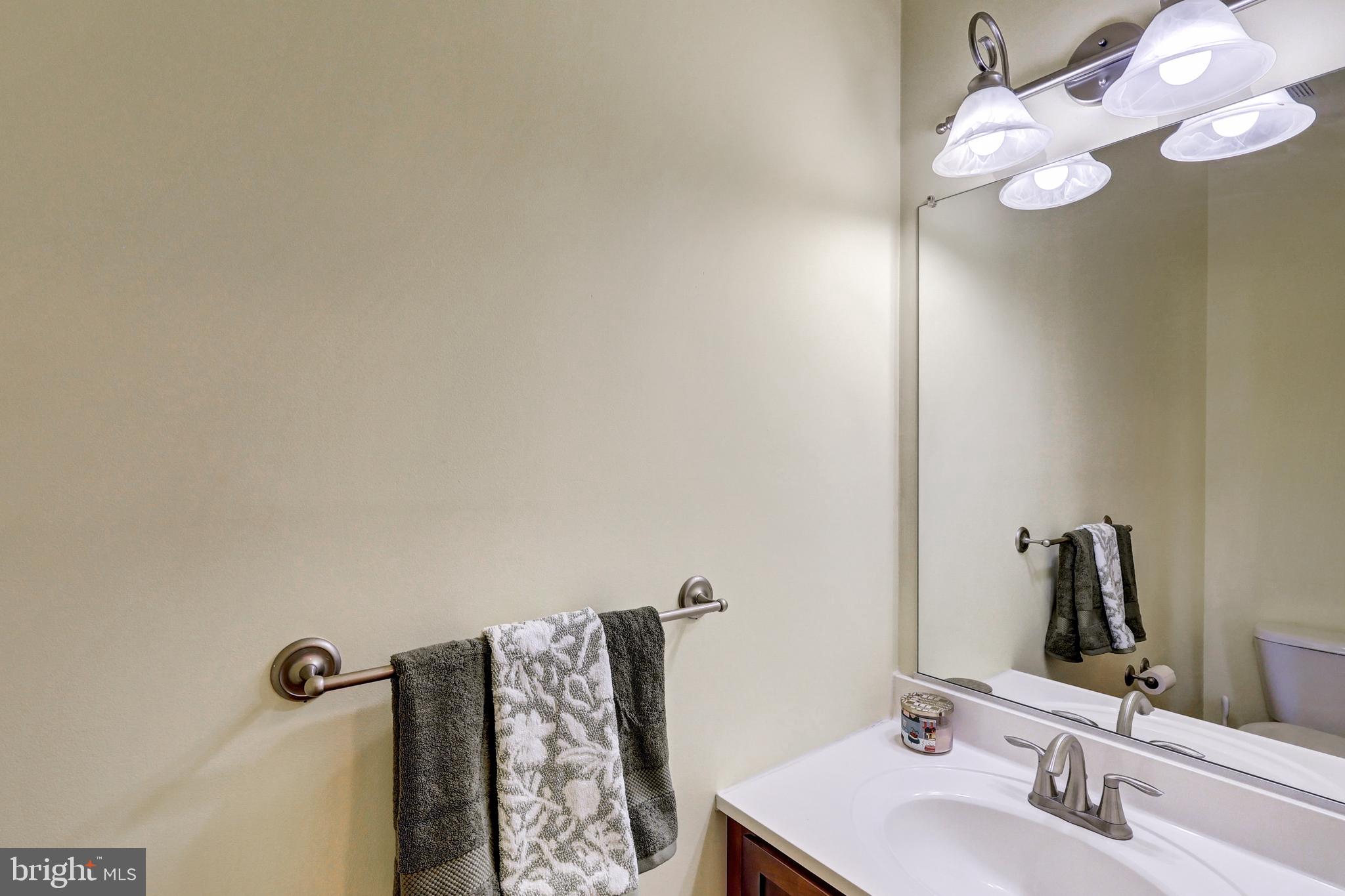 412 Shipley Road Linthicum Heights, MD 21090 - Photo 10 of 36 Main level powder room