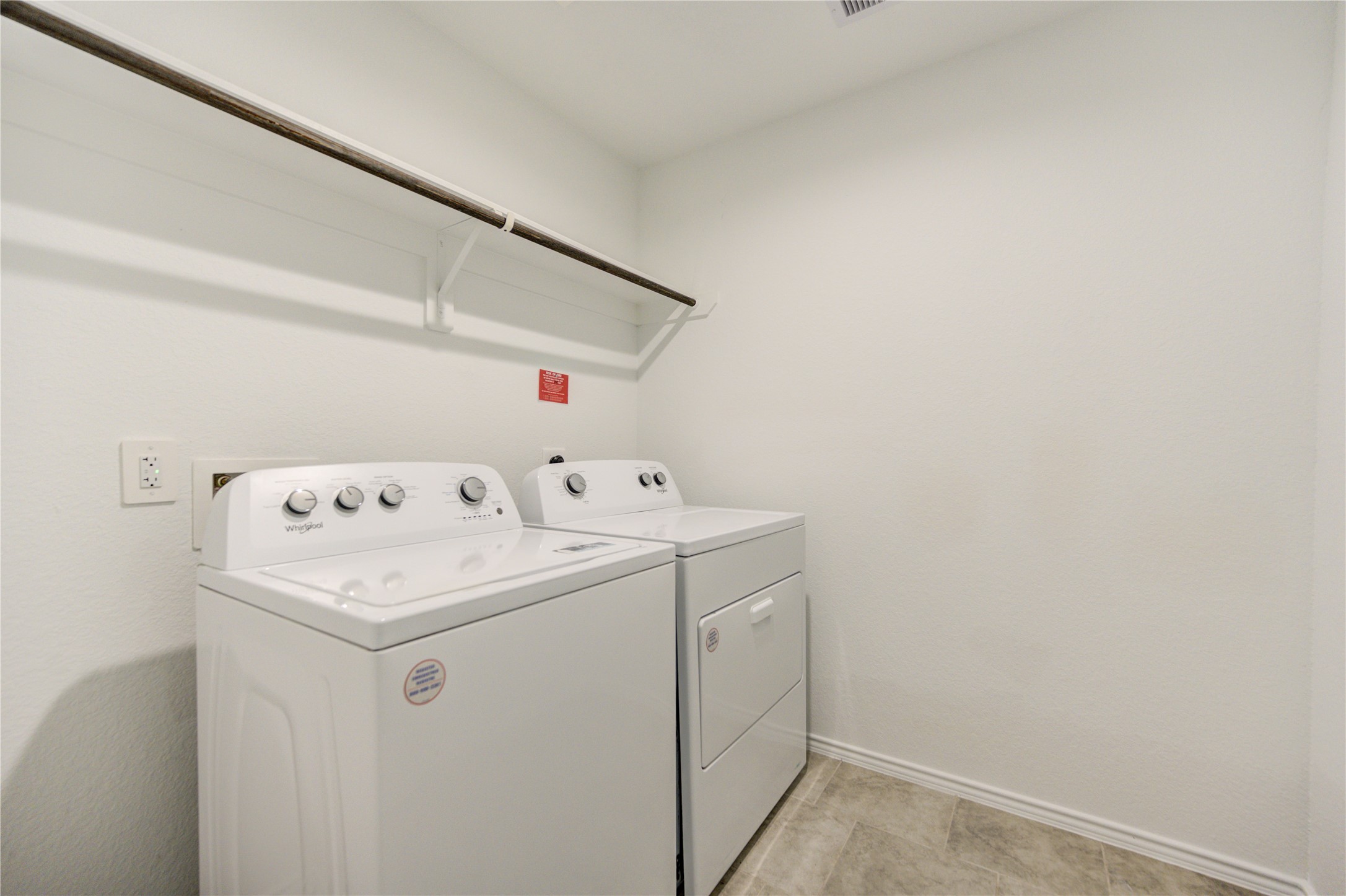 7547 Cattle Walker Court Rosharon, TX 77583 - Photo 23 of 27 Utility Room
