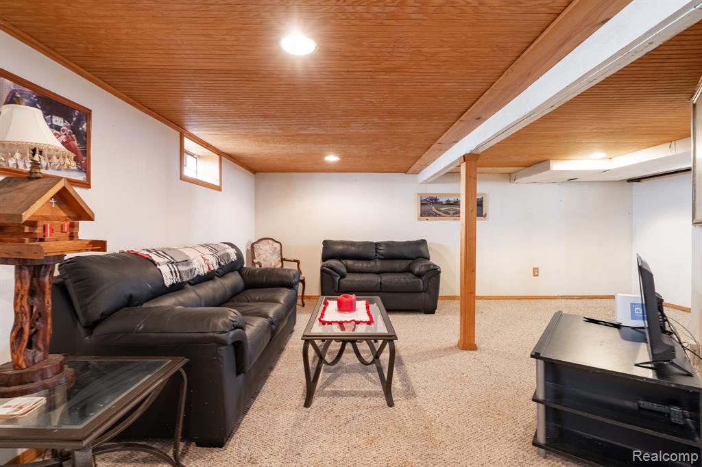 6248 Waldon Road Clarkston, MI 48346 - Photo 26 of 30 Gallery Image 26