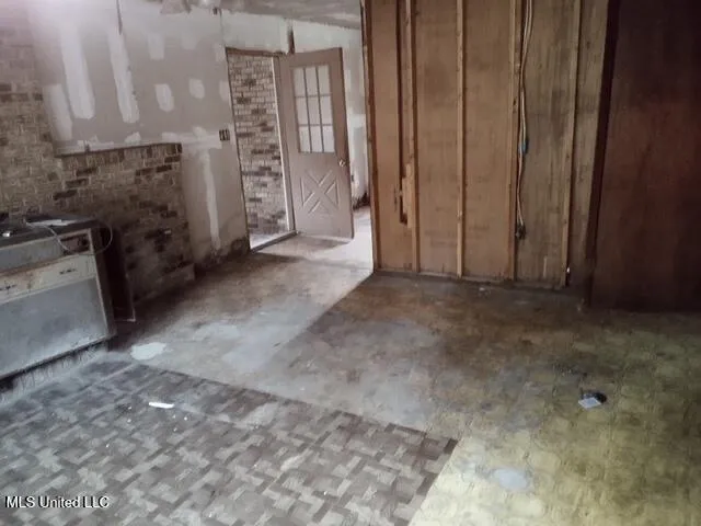 $35,000 | 412 Skating Rink Road, Prentiss, MS 39474