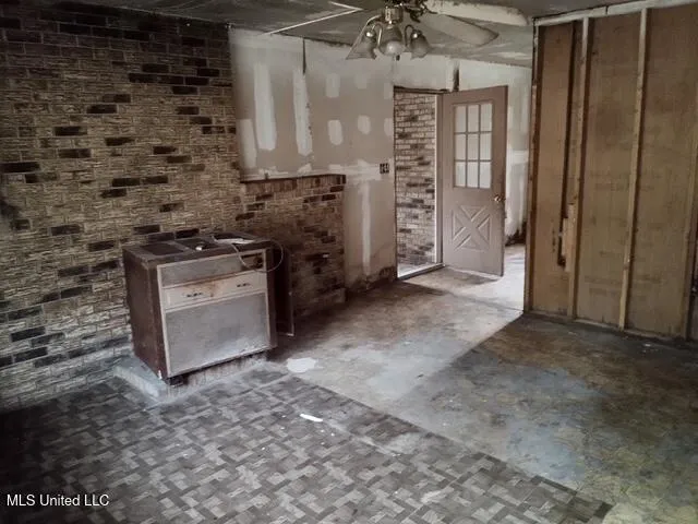 $35,000 | 412 Skating Rink Road, Prentiss, MS 39474