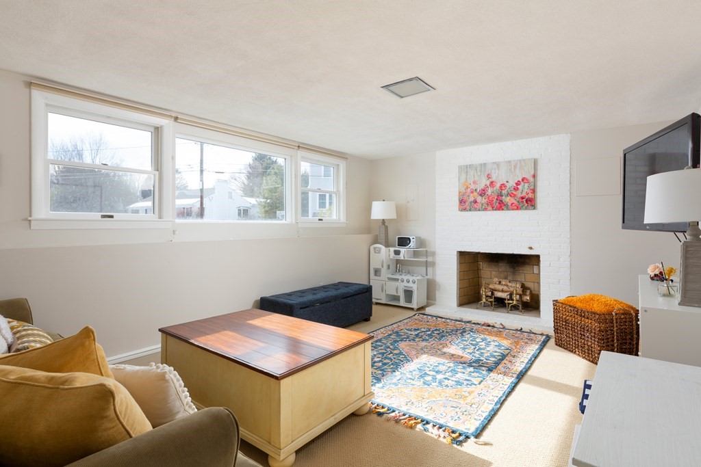 5 Cynthia Road Needham, MA 02494 - Photo 13 of 19