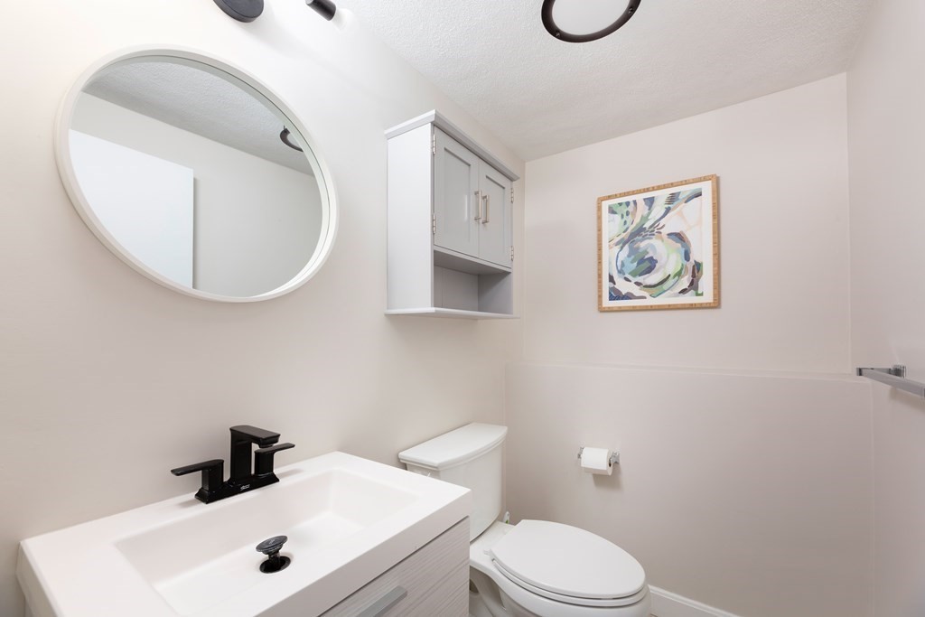 5 Cynthia Road Needham, MA 02494 - Photo 16 of 19