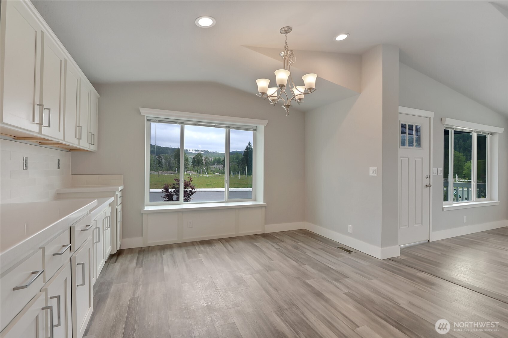 2120 Crystal Mt. Dr. Drive, Unit 85 Enumclaw, WA 98022 - Photo 12 of 23