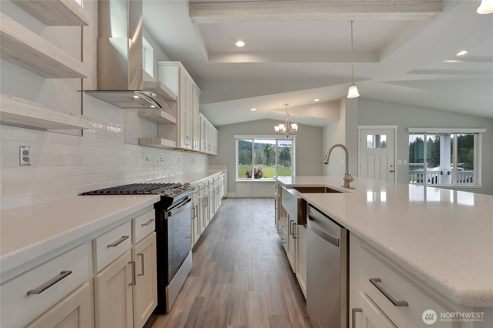 2120 Crystal Mt. Dr. Drive, Unit 85 Enumclaw, WA 98022 - Photo 10 of 23