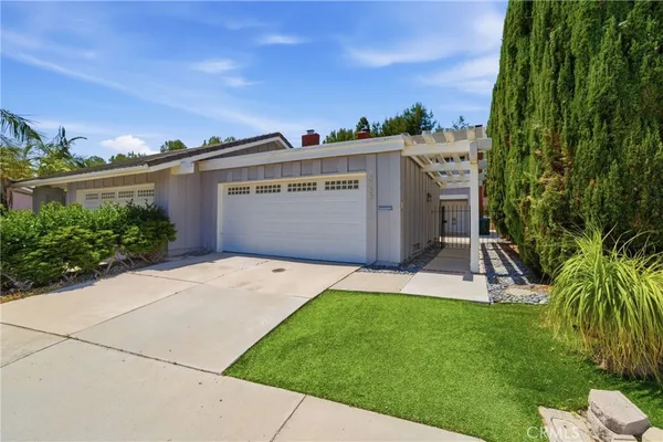 $5,995 | 18785 Paseo Picasso, Irvine, CA 92603