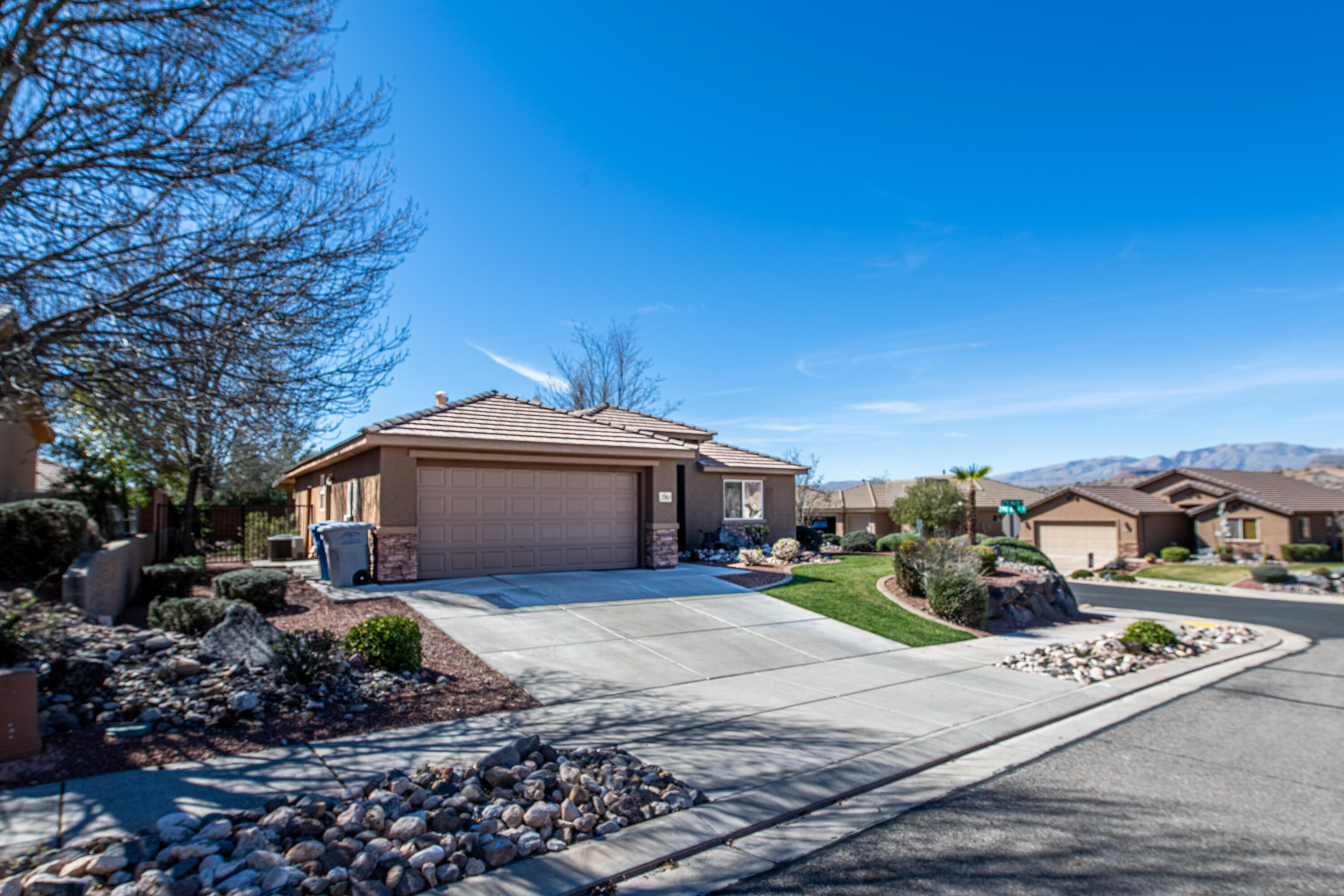 2183 West 1270 North St. George, UT 84770 - Photo 3 of 23 2183 W 1270 N FLEX-23