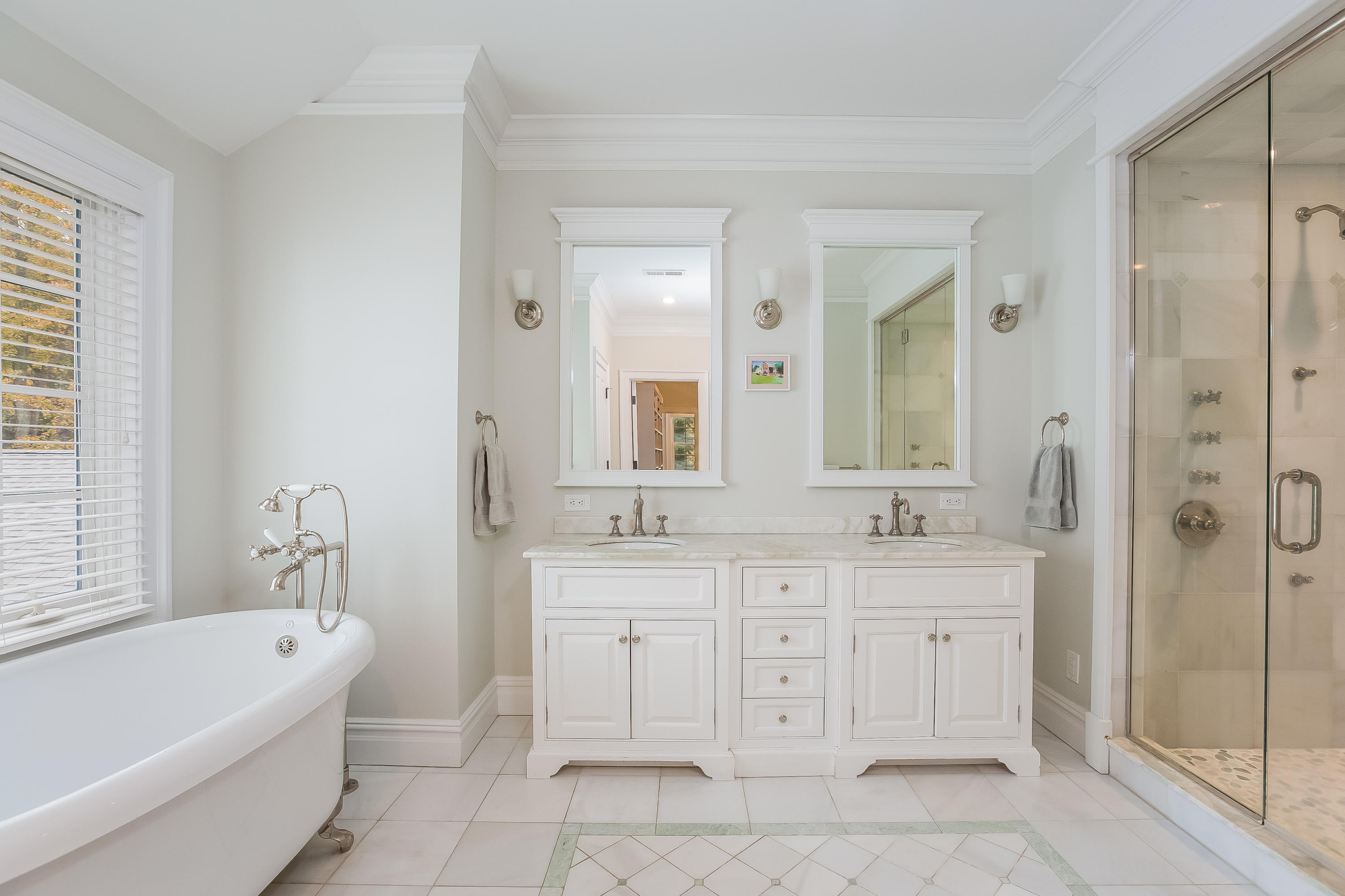 5 Lowlyn Road Westport, CT 06880 - Photo 19 of 42 MASTER BATH