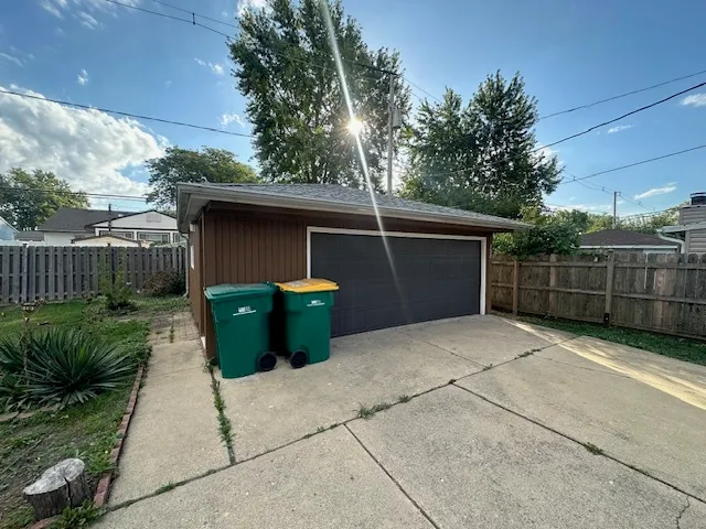 a view of room with an empty space