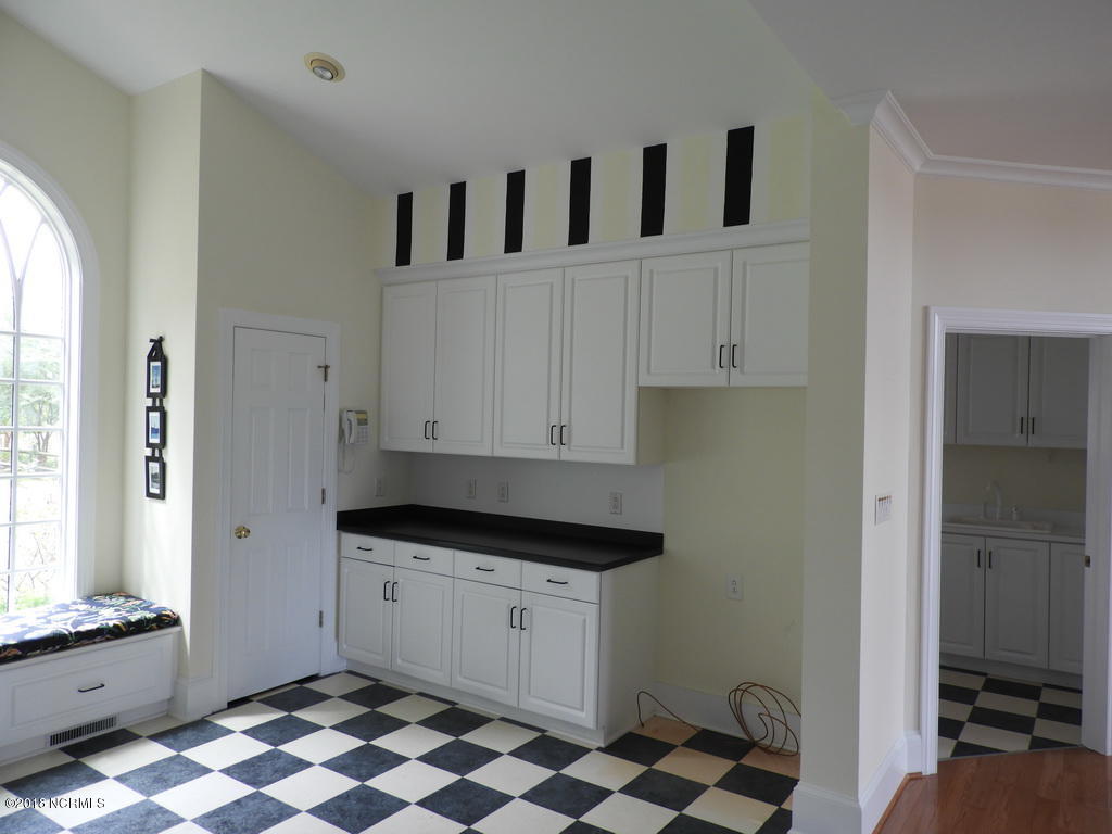 64 Cool Point Road Bath, NC 27808 - Photo 17 of 31 63 KITCHEN