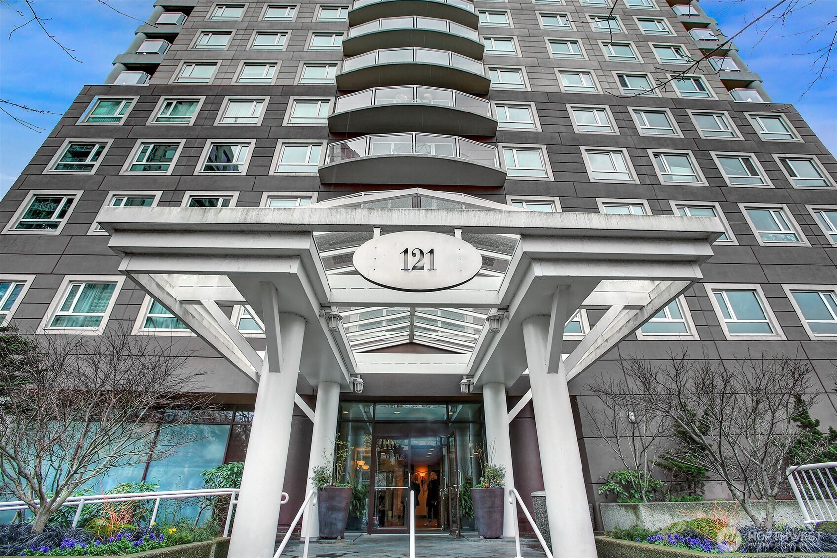 121 Vine Street, Unit 1507 Seattle, WA 98121 - Photo 3 of 40 a view of a tall building