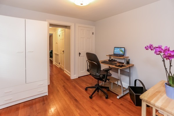 40 Hickory Cliff Road Newton, MA 02464 - Photo 6 of 15 Gallery Image 6