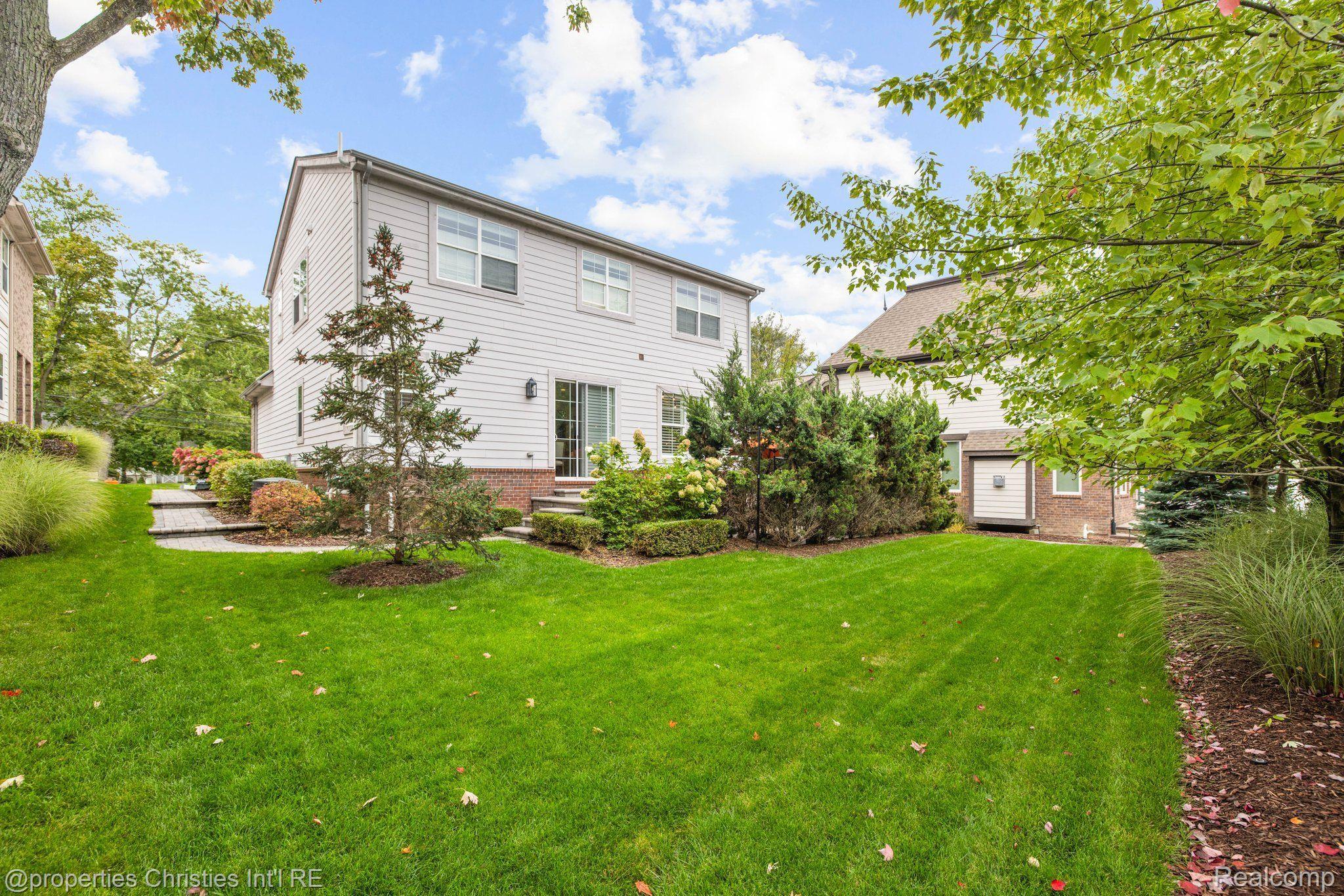 226 South Castell Avenue Rochester, MI 48307 - Photo 43 of 46 Gallery Image 43
