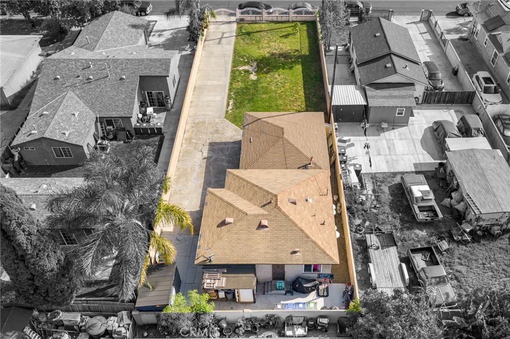 435 East Adams Street Santa Ana, CA 92707 - Photo 28 of 32 an aerial view of a house with a yard