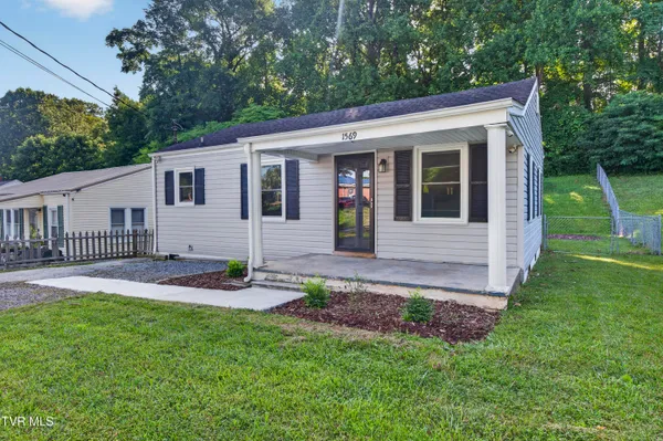 $165,000 | 1569 Valley Drive, Bristol, TN 37620