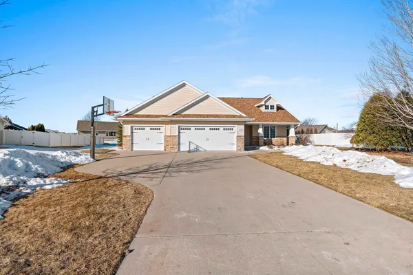$514,900 | 2155 Mahogany Trail, De Pere, WI 54115