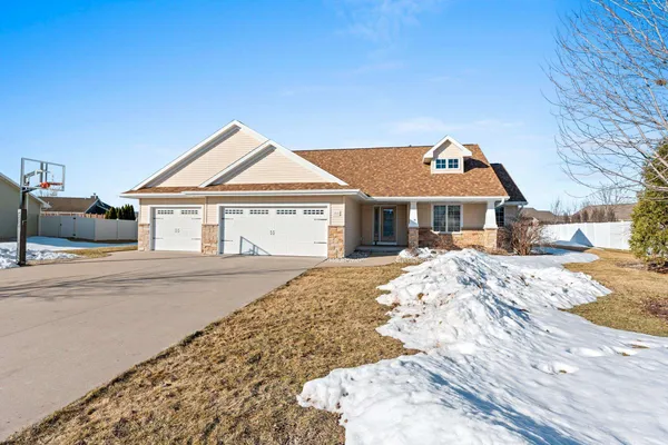 $514,900 | 2155 Mahogany Trail, De Pere, WI 54115