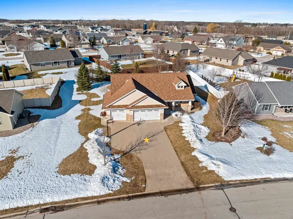 $514,900 | 2155 Mahogany Trail, De Pere, WI 54115