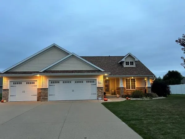 $514,900 | 2155 Mahogany Trail, De Pere, WI 54115