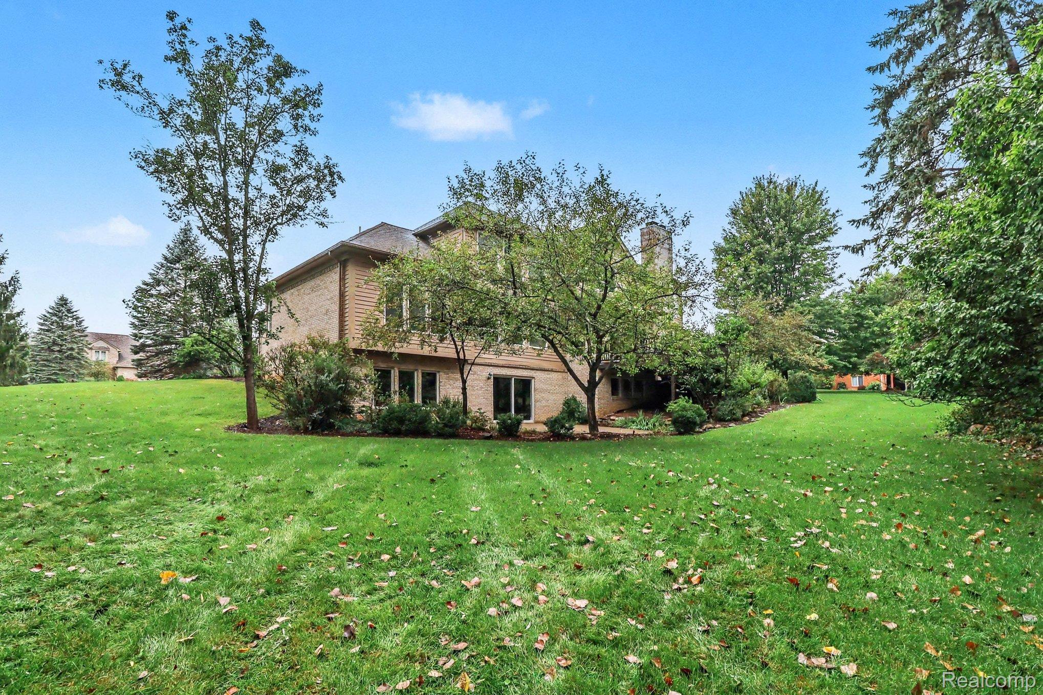 4875 Green Meadow Lane Rochester, MI 48306 - Photo 50 of 60 050_file_5676.jpg