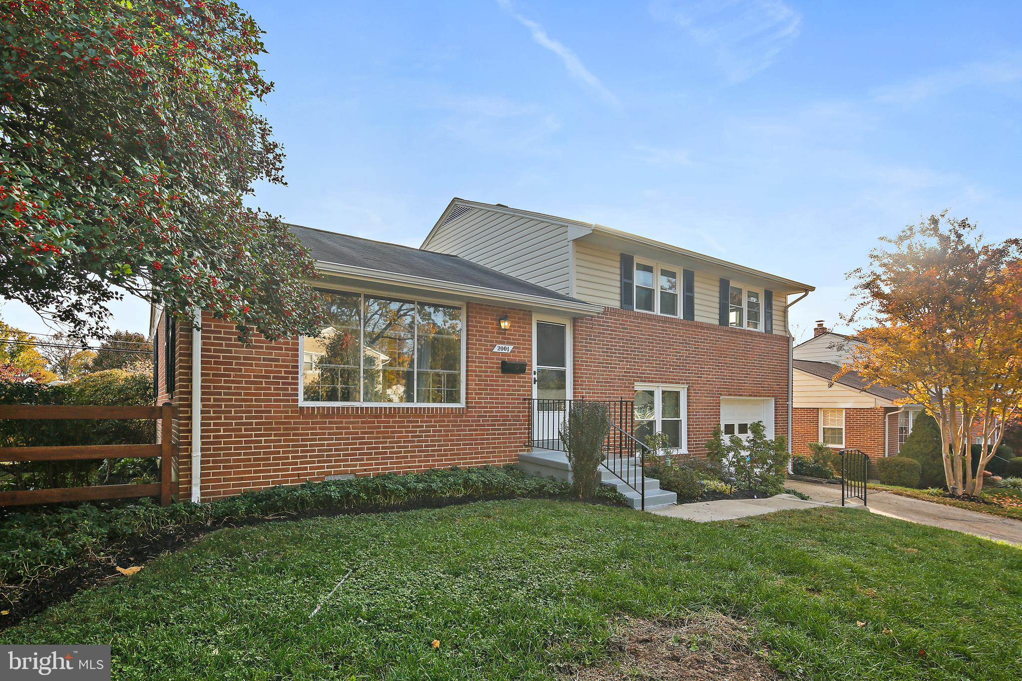 2001 Clifden Road Catonsville, MD 21228 - Photo 3 of 29 Nicely landscaped yard