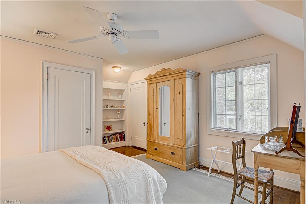 814 Dover Road Greensboro, NC 27408 - Photo 33 of 49 Gallery Image 33