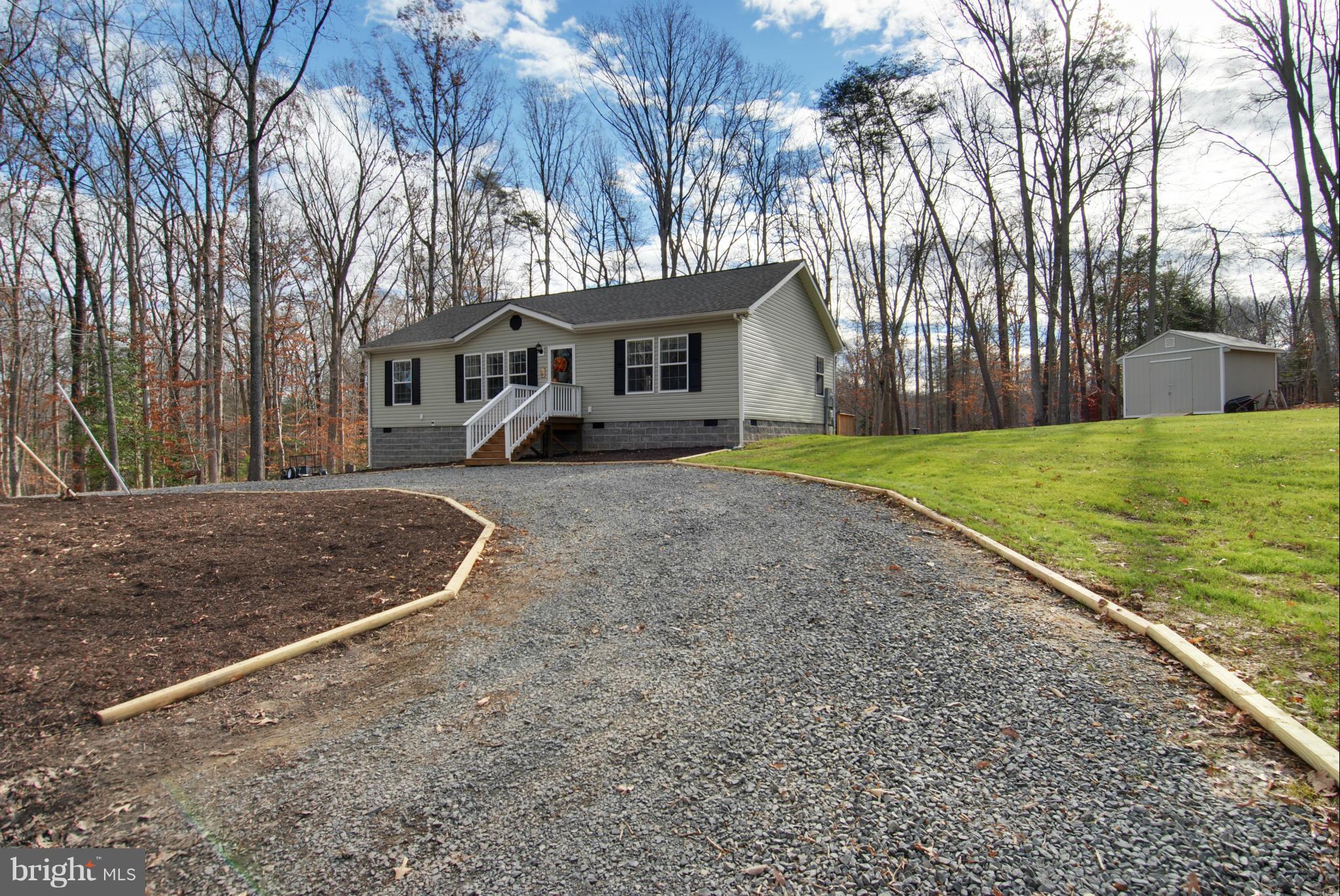 8345 Cobb Road Manassas, VA 20112 - Photo 3 of 24 Exterior (Front)