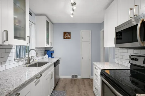 $339,000 | 8108 3rd Avenue South, Bloomington, MN 55420