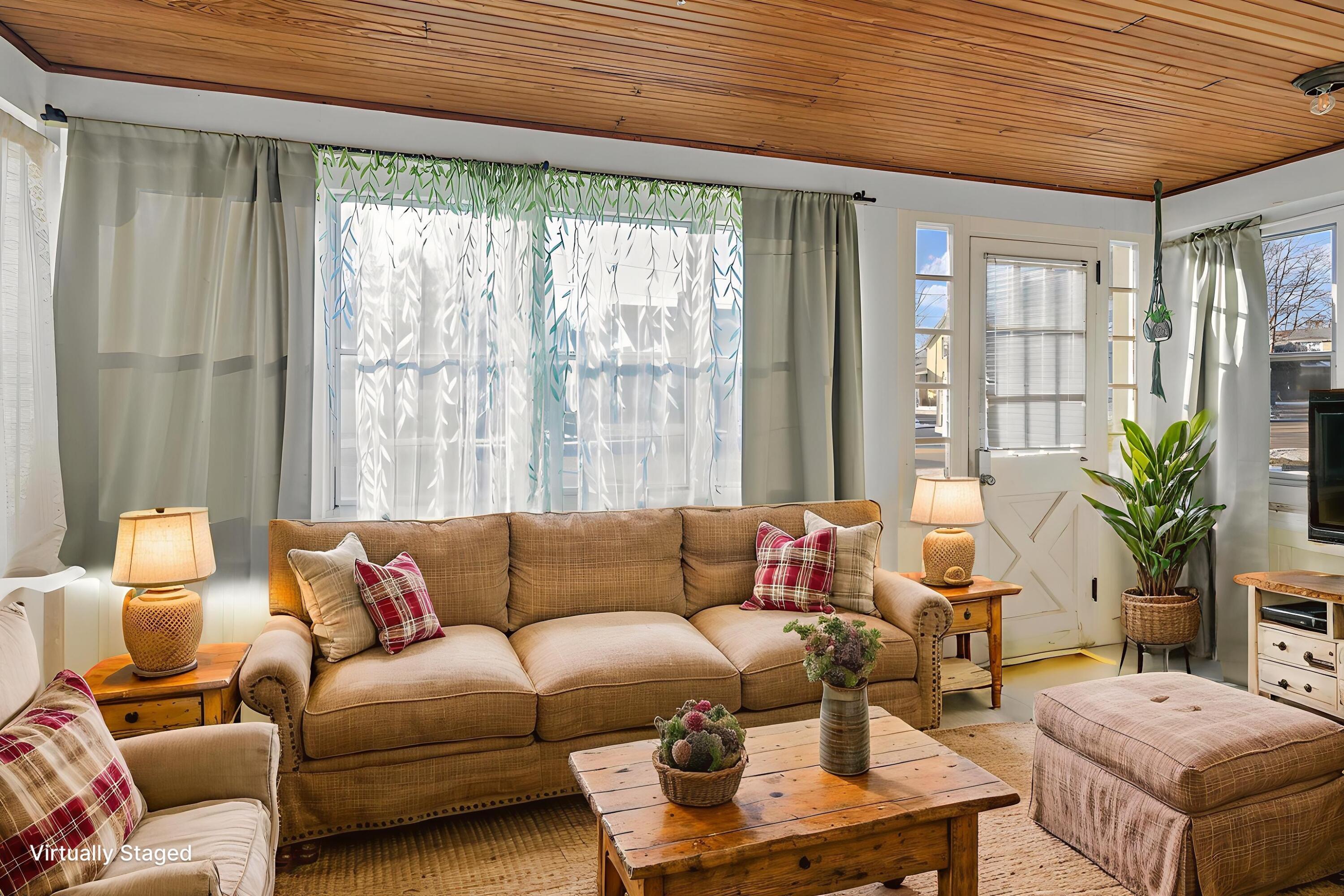 1004 Madison Street Lake Geneva, WI 53147 - Photo 12 of 30 virtually staged