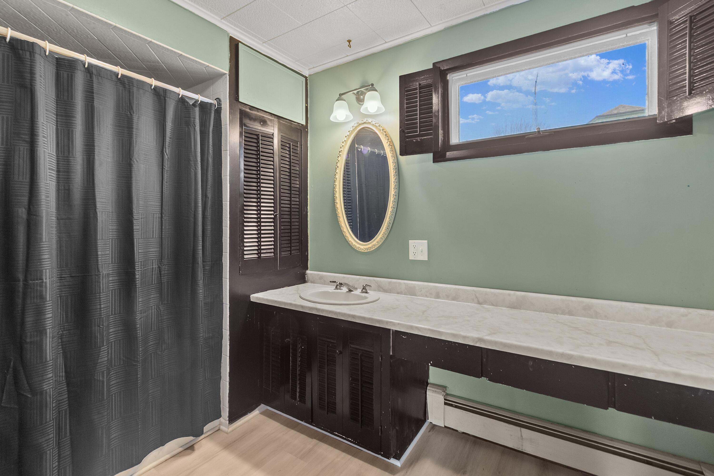 1004 Madison Street Lake Geneva, WI 53147 - Photo 14 of 30 Lynnette00012