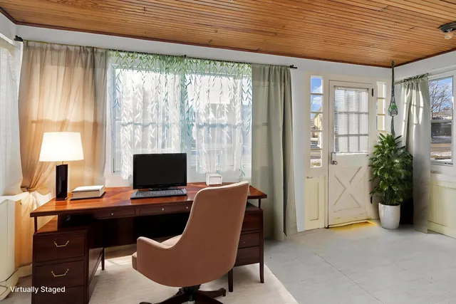 $345,000 | 1004 Madison Street, Lake Geneva, WI 53147