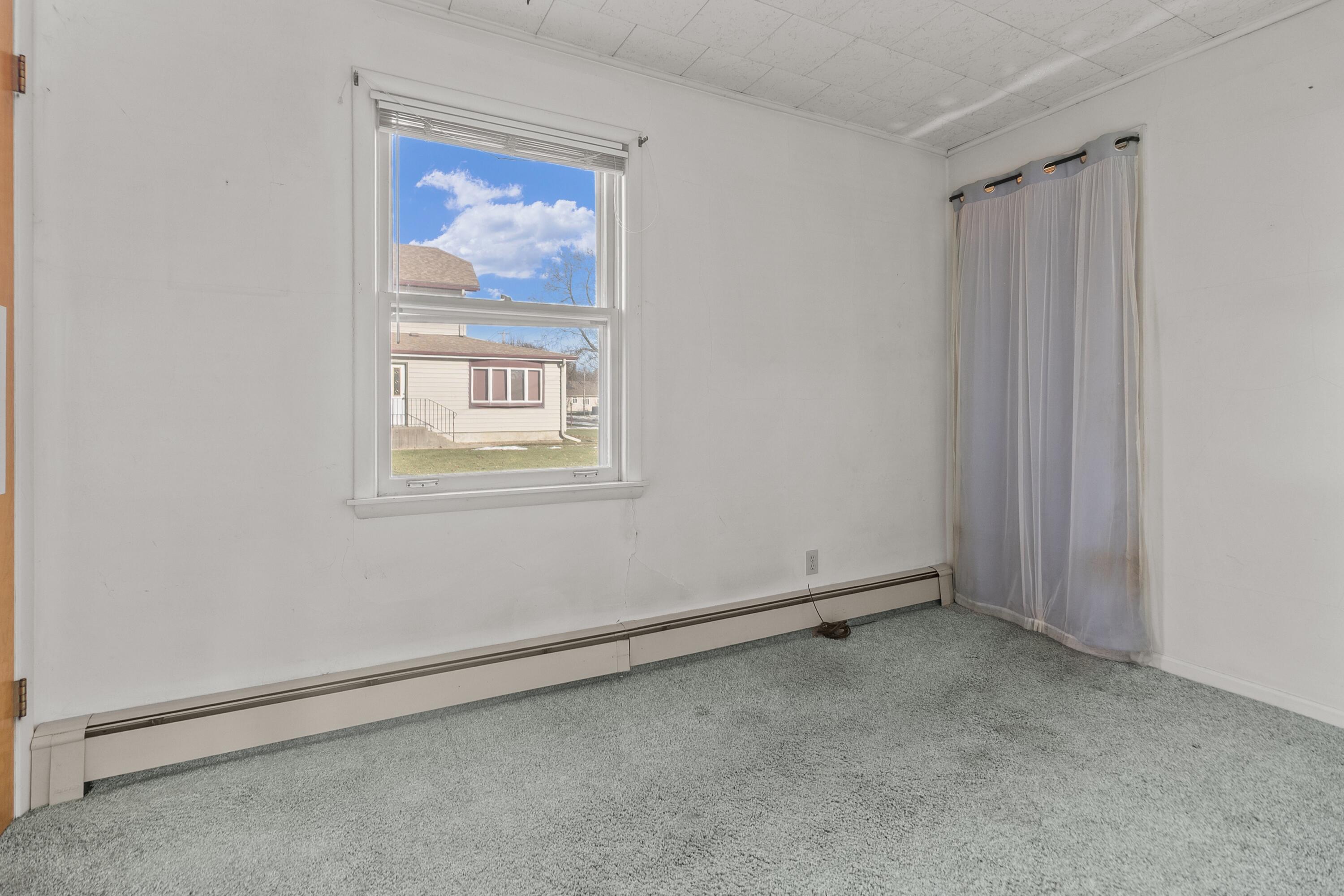 1004 Madison Street Lake Geneva, WI 53147 - Photo 18 of 30 Lynnette00020