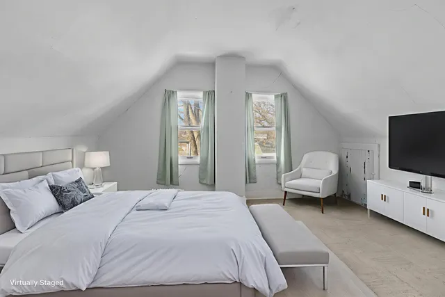 $345,000 | 1004 Madison Street, Lake Geneva, WI 53147