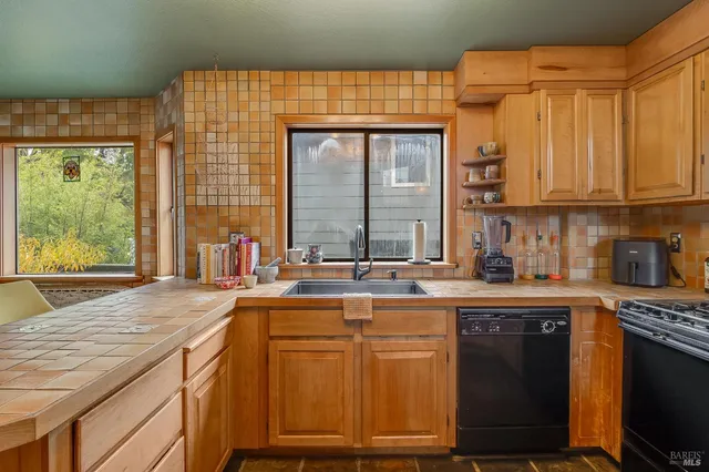 $1,099,999 | 153 Incline Place, Benicia, CA 94510