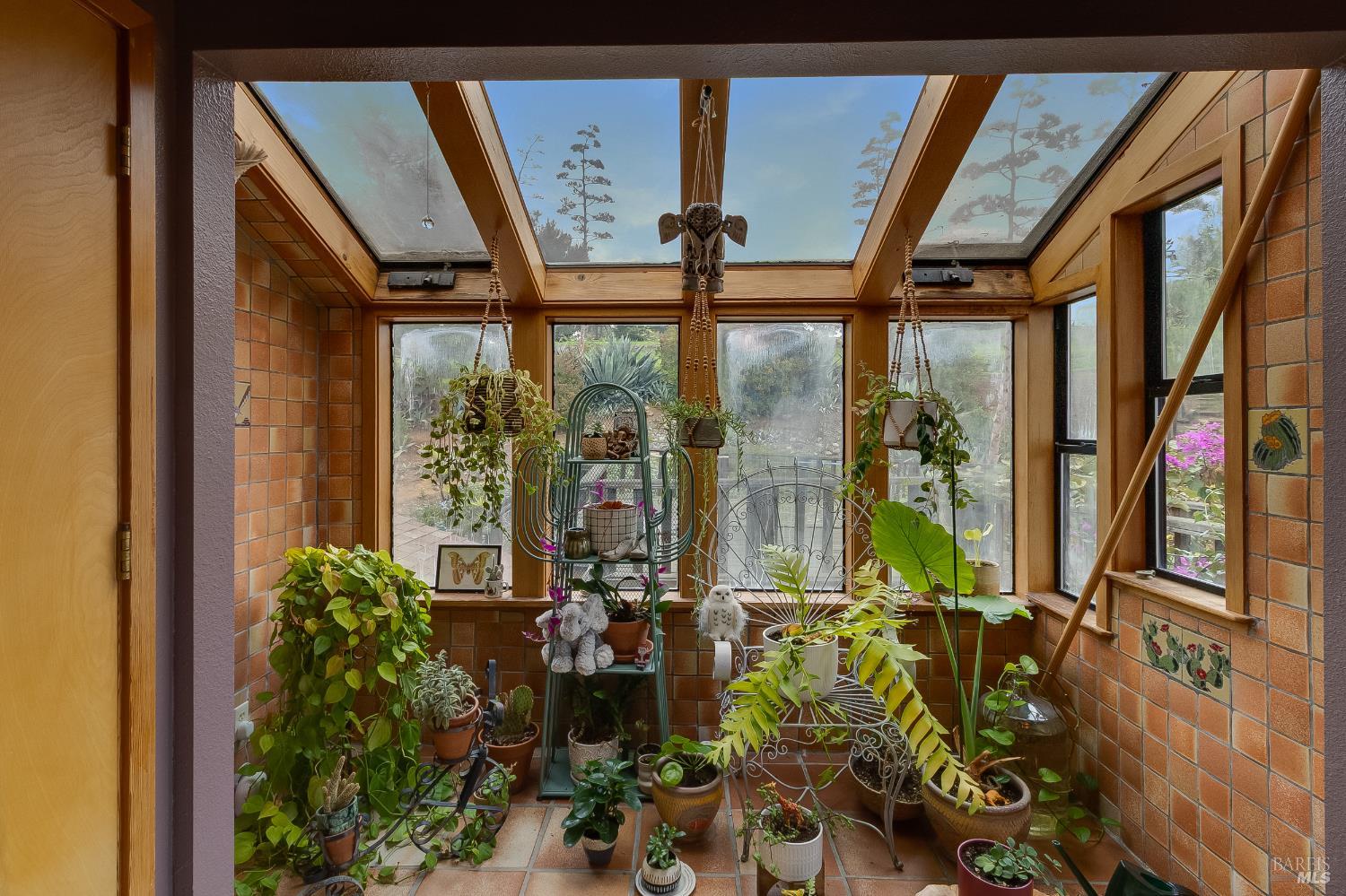 153 Incline Place Benicia, CA 94510 - Photo 72 of 99 Atrium in bedroom 3