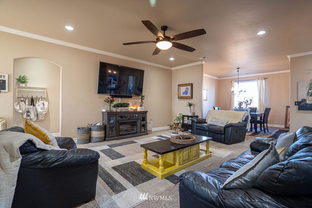 1120 Abbey Road Moses Lake, WA 98837 - Photo 13 of 28 Gallery Image 13