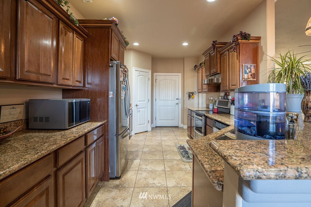 1120 Abbey Road Moses Lake, WA 98837 - Photo 18 of 28 Gallery Image 18